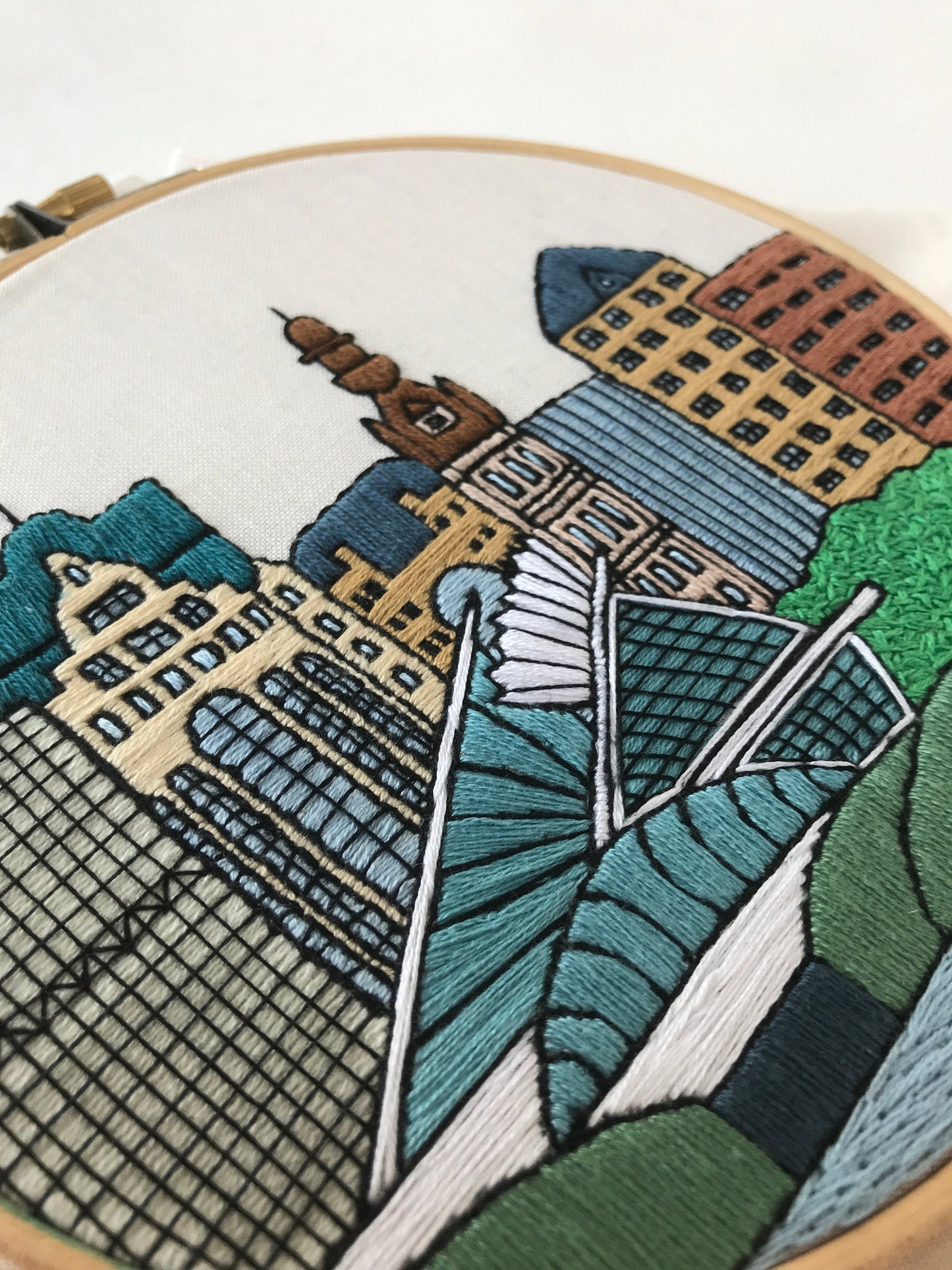 Milwaukee, WI, Cityscape - Hand Embroidery Pattern (PDF)