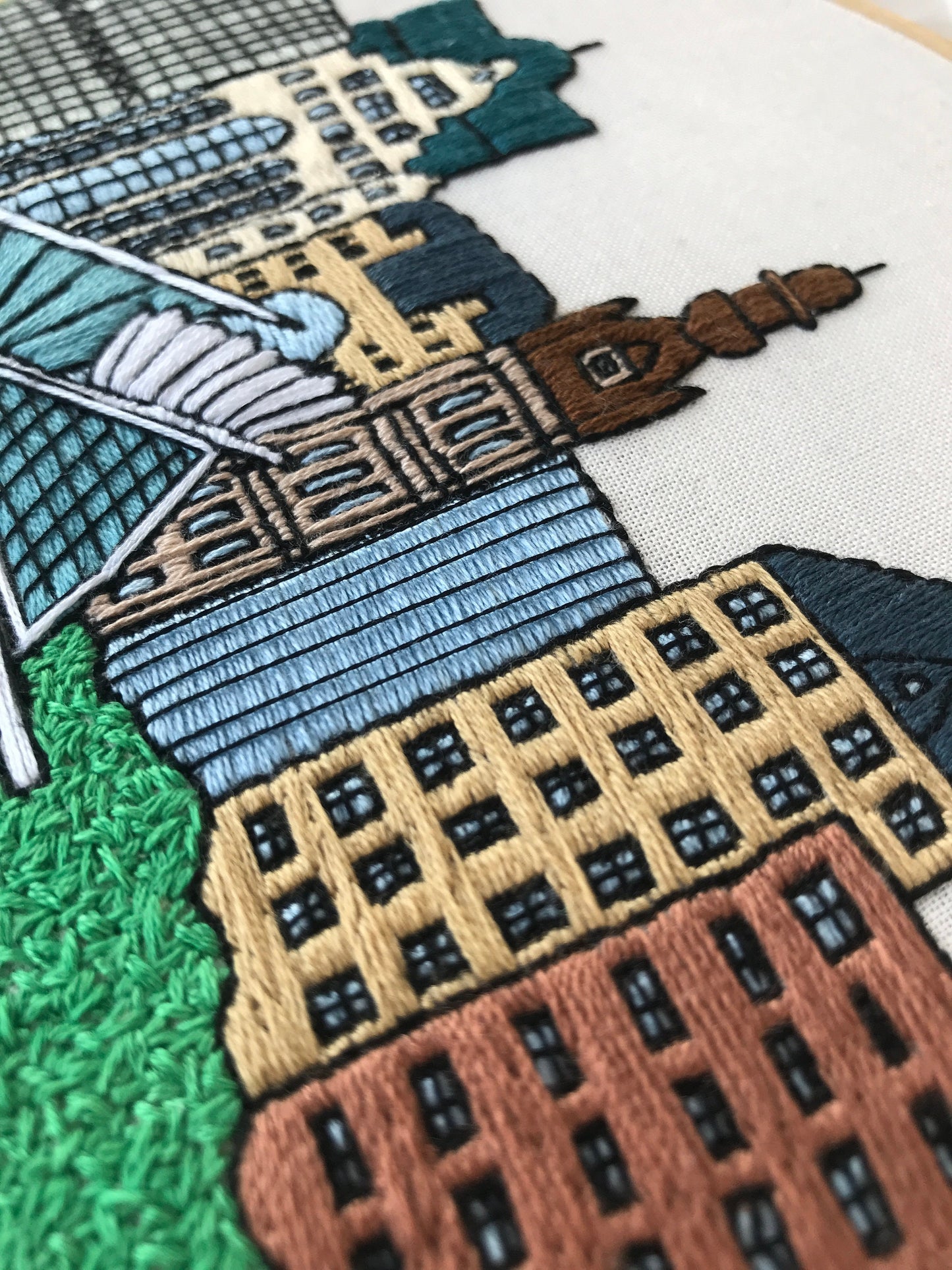 Milwaukee, WI, Cityscape - Hand Embroidery Pattern (PDF)