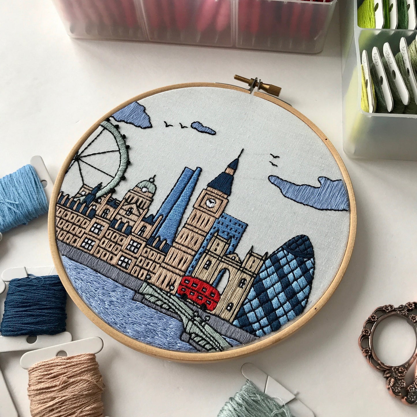 London, Vereinigtes Königreich, Stadtbild – Handstickmuster (PDF)
