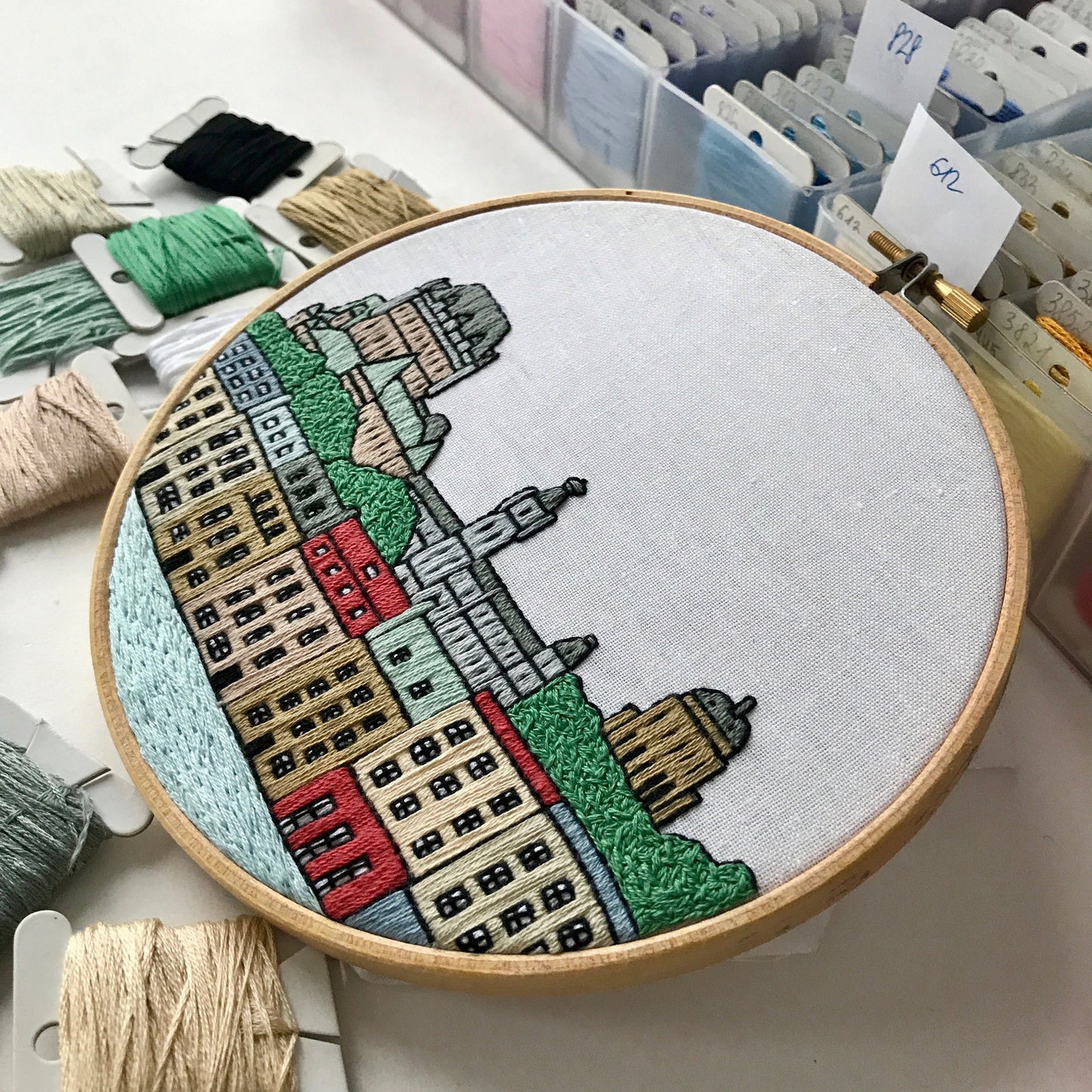 Quebec, Canada, Landmarks - Hand Embroidery Pattern (PDF)