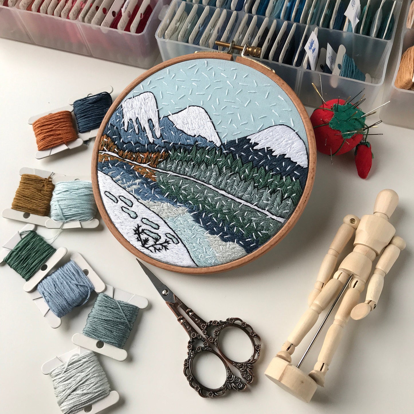 Winter Landscape - Hand Embroidery Pattern (PDF) faimyxstitch.com