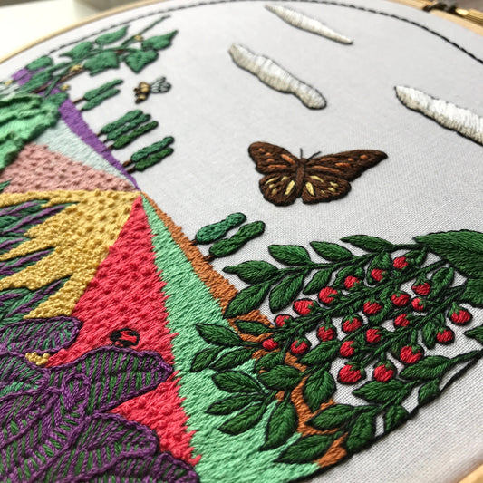 Garden, Flowers and Bee - Hand Embroidery Pattern (PDF) faimyxstitch.com