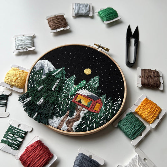 Treehouse in winter forest - Hand Embroidery Pattern (PDF) faimyxstitch.com