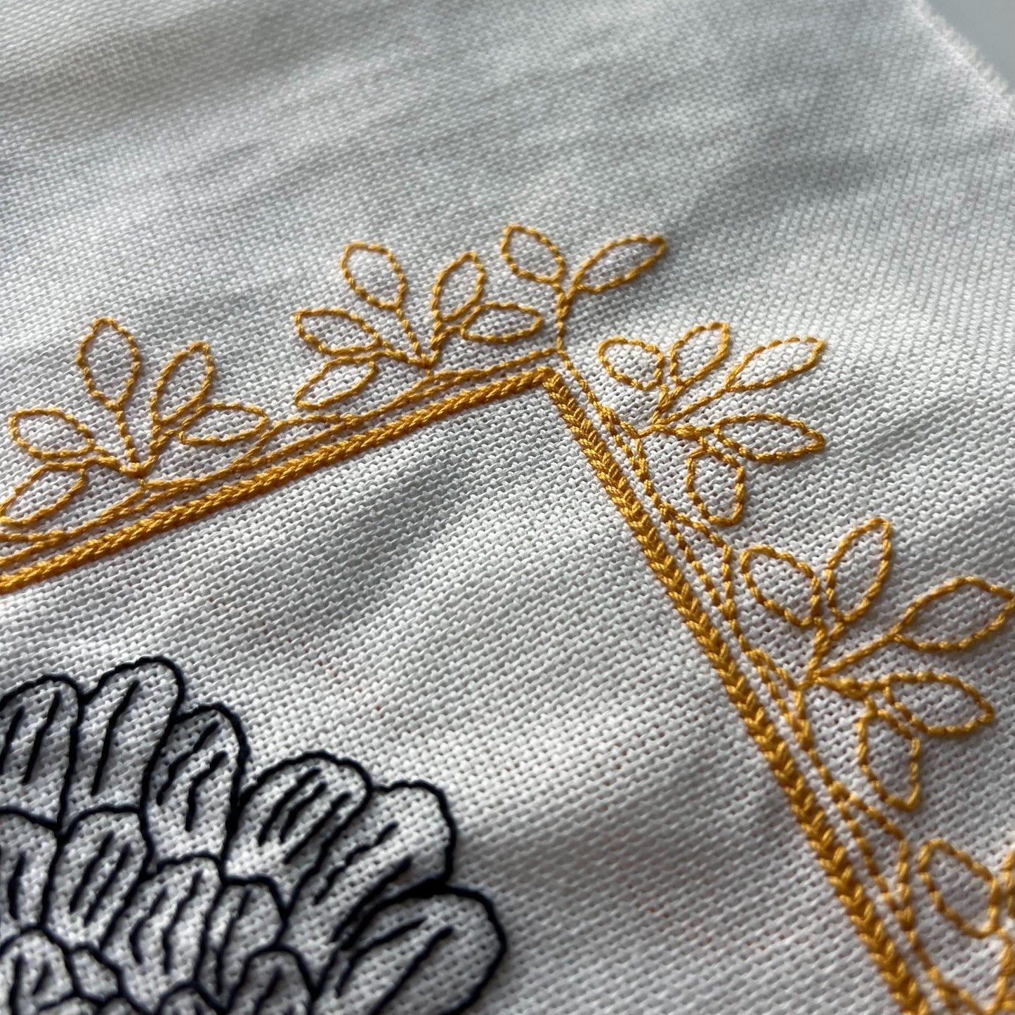 Assisi Flower - Hand Embroidery Pattern (PDF)