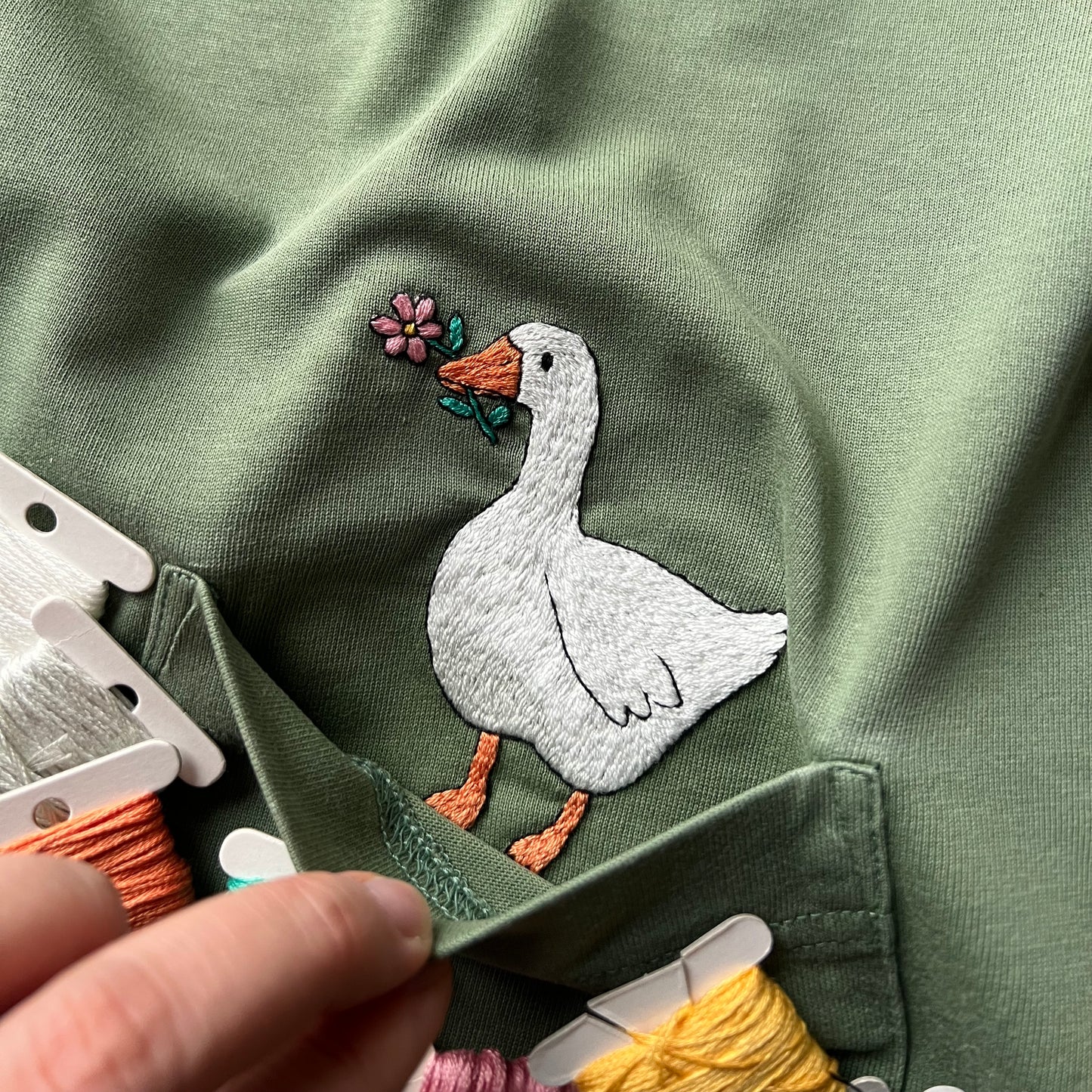 Valentine Goose with a flower - Hand Embroidery Pattern (PDF)