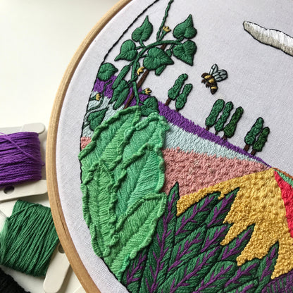 Garden, Flowers and Bee - Hand Embroidery Pattern (PDF)