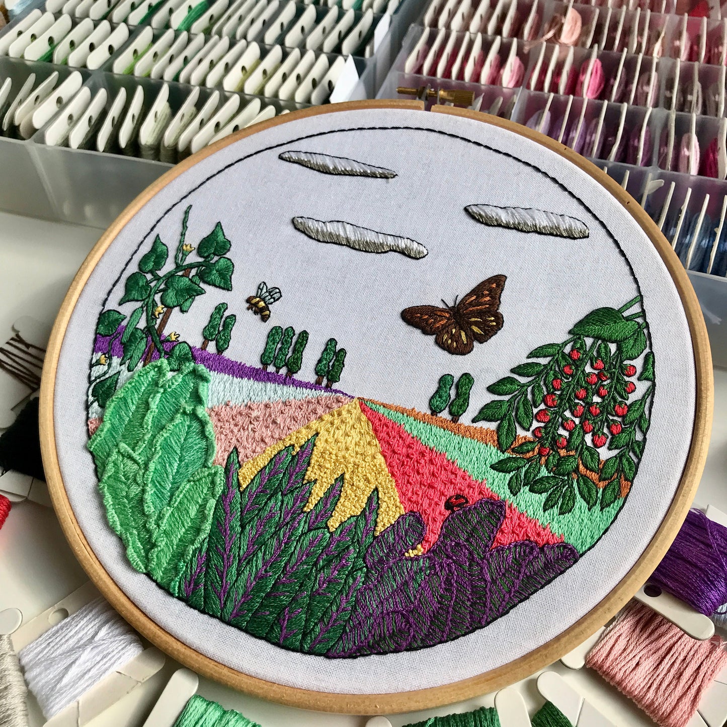 Garden, Flowers and Bee - Hand Embroidery Pattern (PDF)